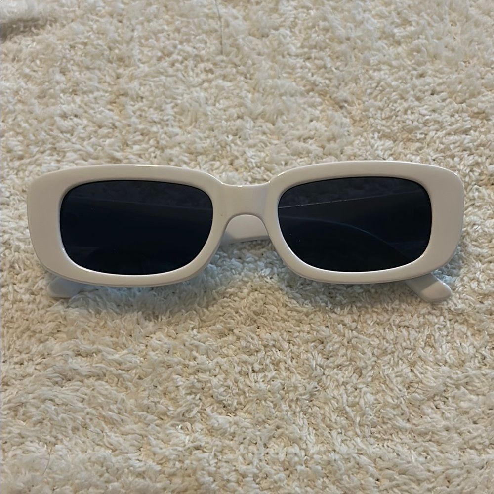 Stylish White Rectangular Sunglasses